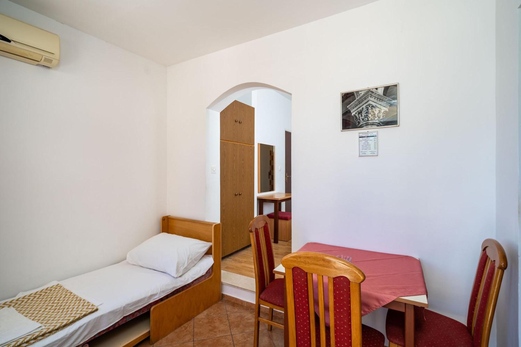 Apartments Klis Mlini Rom bilde